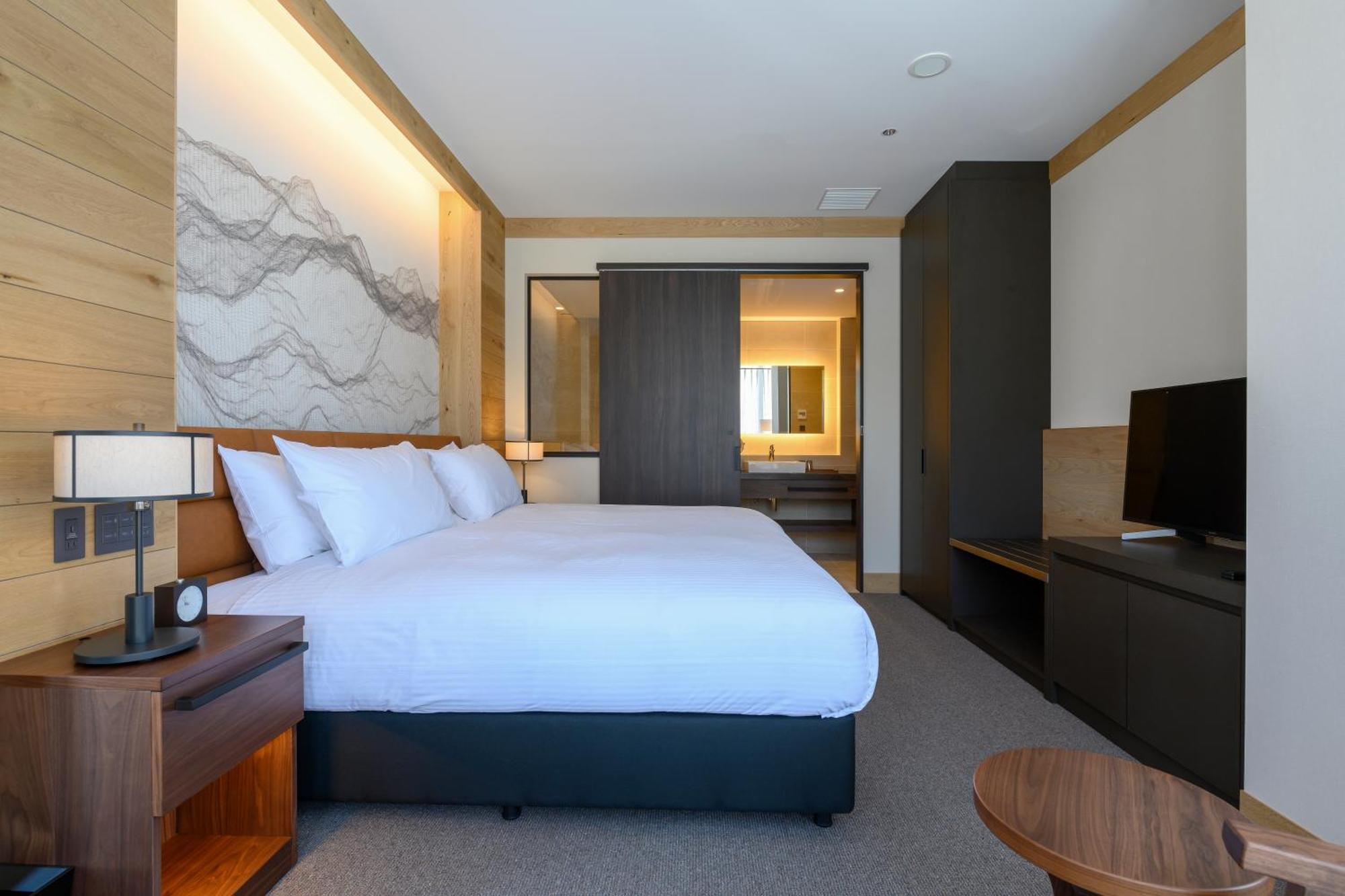 Yu Kiroro, Ski-In Ski-Out Luxury Residences Akaigawa Bilik gambar